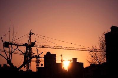 报考新疆一级建造师需要缴纳的费用是多少？