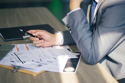 2019年后报考建造师不需要参加资格审核了？