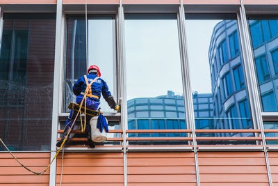 有青海省身份证的人员可以报考二级建造师吗？